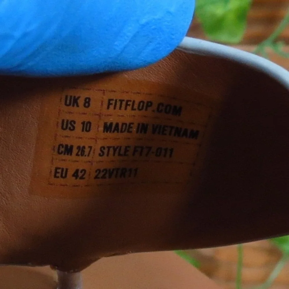 FitFlop F-Mode Women Toe Post Sandal Size 10 Summer Platform Silver Leather